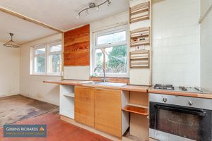 Kitchen- click for photo gallery